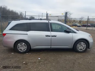 2014 Honda Odyssey LX with VIN 5FNRL5H22EB026657, listed as a IAAI auction lot 41114634 with 132,125 mi miles. Bid and sale history available at carsss.com. Image 13.