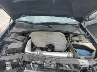 2014 Chrysler 300 S z VIN 2C3CCABG1EH336848, wystawiony jako Copart lot #50822875 z przebiegiem 75 204 mil mil oraz Szkody całkowita. Historia ofert i sprzedaży dostępna na DreamBid. Obrazek 12.