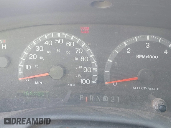 2003 Ford F-150 XLT with VIN 1FTRW07L63KA65904, listed as a IAAI auction lot 41983556 with 166,086 mi miles. Bid and sale history available at carsss.com. Image 7.