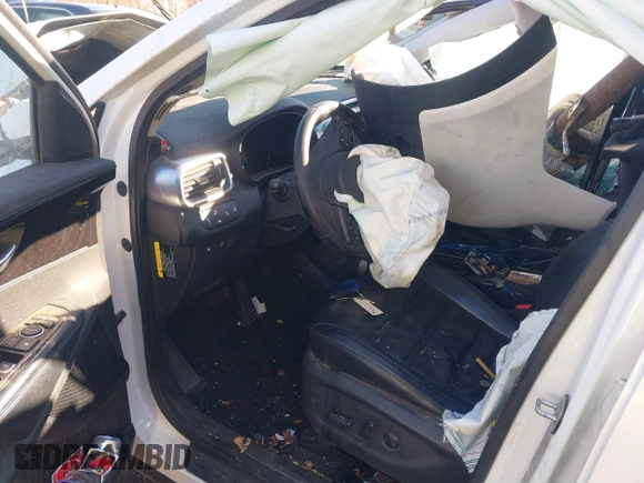 2017 Kia Sorento EX V6 with VIN 5XYPH4A55HG257251, listed as a IAAI auction lot 41406295 with 180,305 mi miles. Bid and sale history available at carsss.com. Image 5.