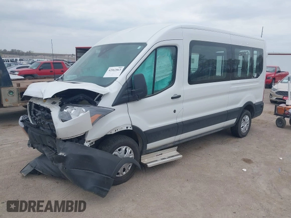 2019 Ford Transit with VIN 1FTYR2CM3KKA06742, listed as a IAAI auction lot 42062863 with 96,461 mi miles. Bid and sale history available at carsss.com. Image 18.