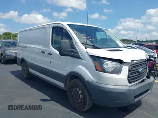 2017 Ford Transit z VIN 1FTYE1YM8HKB45935, wystawiony jako IAAI lot #42177029 z przebiegiem 134 789 mil mil oraz . Historia ofert i sprzedaży dostępna na DreamBid. Obrazek 1.