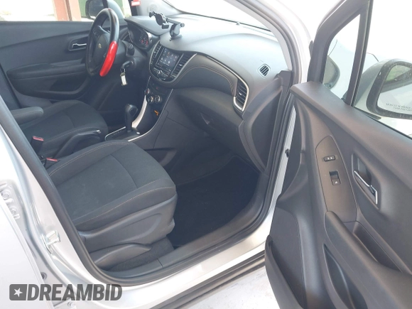 2020 Chevrolet Trax LS with VIN 3GNCJKSB6LL213456, listed as a IAAI auction lot 42021444 with 100,330 mi miles and . Bid and sale history available at DreamBid. Image 5.