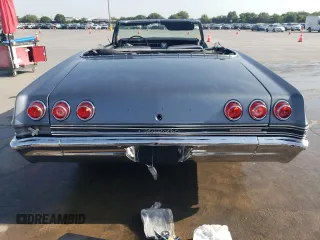1965 Chevrolet Impala z VIN 166675S178371, wystawiony jako Copart lot #62475694 z przebiegiem 1 019 mil mil oraz Szkoda całkowita • Salvage title. Historia ofert i sprzedaży dostępna na DreamBid. Obrazek 6.