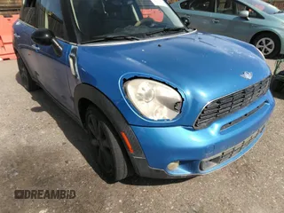 2011 MINI Countryman S z VIN WMWZC3C58BWL78359, wystawiony jako IAAI lot #41867314 z przebiegiem 122 196 mil mil oraz . Historia ofert i sprzedaży dostępna na DreamBid. Obrazek 6.