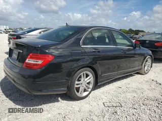 2014 Mercedes-Benz C 250 Sport с VIN WDDGF4HB8EA947546, выставлен на аукционе Copart как лот 61489175 с пробегом 130 482 миль миль и Чистый • Clean title. История ставок и продаж доступна на DreamBid. Изображение 3.