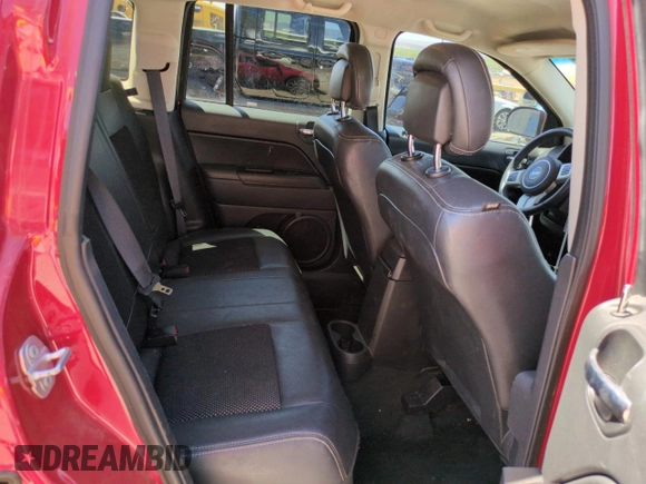 2016 Jeep Compass Sport z VIN 1C4NJCBA9GD777211, wystawiony jako Copart lot #47849215 z przebiegiem 118 804 mil mil oraz Szkoda całkowita • Salvage title. Historia ofert i sprzedaży dostępna na DreamBid. Obrazek 10.
