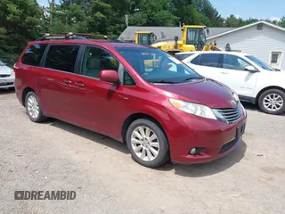 2016 Toyota Sienna Limited z VIN 5TDDK3DC9GS132893, wystawiony jako IAAI lot #42663978 z przebiegiem 234 846 mil mil oraz . Historia ofert i sprzedaży dostępna na DreamBid. Obrazek 1.