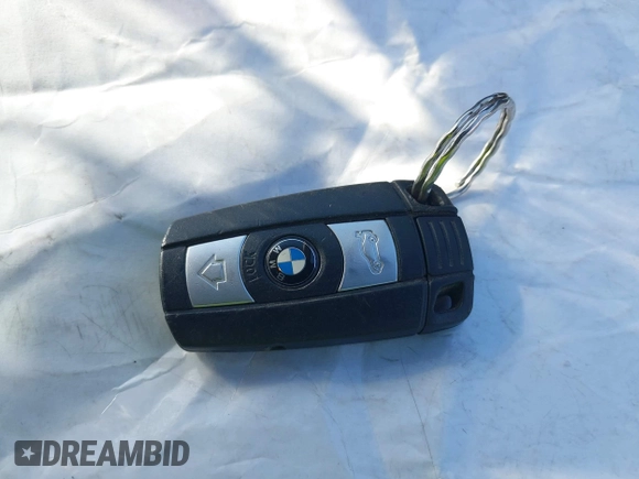 2008 BMW 3 Series 328i с VIN WBAWV135X8P120512, выставлен на аукционе IAAI как лот 42239103 с пробегом 45 613 миль миль и . История ставок и продаж доступна на DreamBid. Изображение 11.