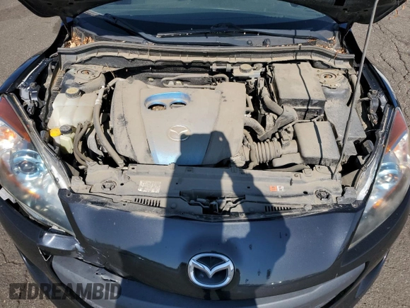 2013 Mazda 3 i Touring z VIN JM1BL1L77D1727442, wystawiony jako Copart lot #60340475 z przebiegiem 108 302 mil mil oraz Czysty tytuł • Clean title. Historia ofert i sprzedaży dostępna na DreamBid. Obrazek 11.