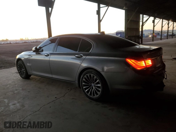 2012 BMW 7 Series 740Li with VIN WBAKB4C5XCC575630, listed as a Copart auction lot 42646825 with 82,457 mi miles and Salvage Title. Bid and sale history available at carsss.com. Image 2.