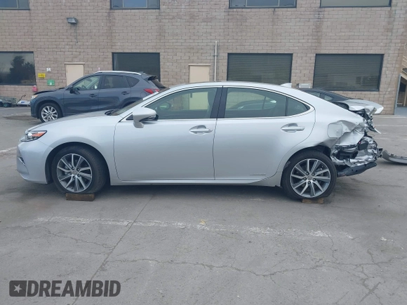 2016 Lexus ES 300h with VIN JTHBW1GG6G2118339, listed as a IAAI auction lot 41910352 with 73,184 mi miles and . Bid and sale history available at DreamBid. Image 15.