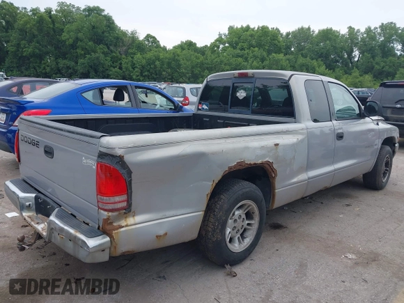 2000 Dodge Dakota with VIN 1B7GL22X7YS781191, listed as a IAAI auction lot 42498147 with 283,341 mi miles and . Bid and sale history available at DreamBid. Image 4.