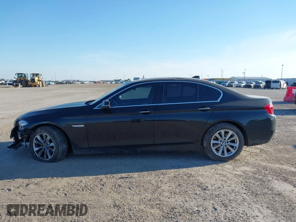 2015 BMW 5 Series 528i xDrive with VIN WBA5A7C52FD624898, listed as a IAAI auction lot 41004092 with 99,668 mi miles and . Bid and sale history available at carsss.com. Image 13.