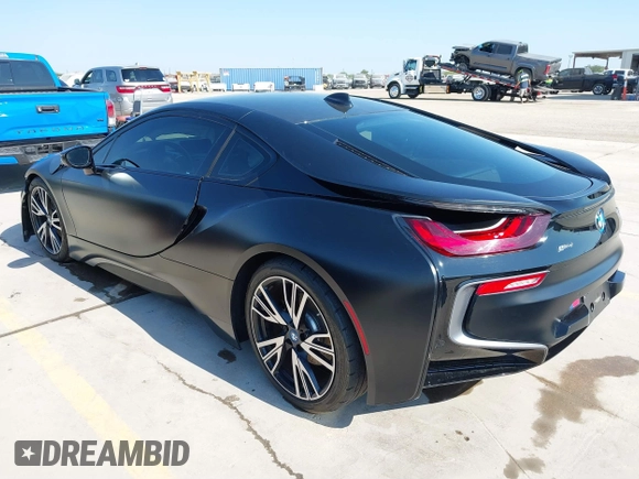 2017 BMW i8 with VIN WBY2Z2C36HV676644, listed as a IAAI auction lot 40525323 with 29,962 mi miles. Bid and sale history available at carsss.com. Image 3.