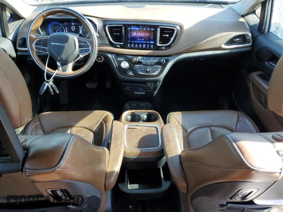 2017 Chrysler Pacifica Limited z VIN 2C4RC1GG5HR591807, wystawiony jako Copart lot #56651935 z przebiegiem 163 948 mil mil oraz Szkoda całkowita • Salvage title. Historia ofert i sprzedaży dostępna na DreamBid. Obrazek 8.