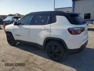 2018 Jeep Compass Latitude with VIN 3C4NJCBB9JT318383, listed as a Copart auction lot 53422815 with 98,482 mi miles and Salvage Title. Bid and sale history available at carsss.com. Image 2.