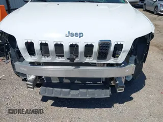 2020 Jeep Cherokee Latitude with VIN 1C4PJLCB9LD649044, listed as a IAAI auction lot 42314513 with 86,458 mi miles and . Bid and sale history available at DreamBid. Image 6.