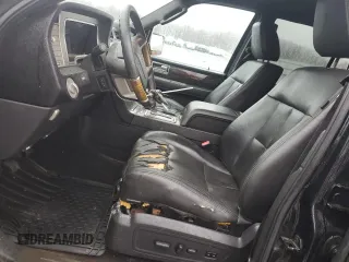 2010 Lincoln Navigator z VIN 5LMJJ2J5XAEJ06153, wystawiony jako Copart lot #44912505 z przebiegiem 248 677 mil mil oraz Czysty tytuł • Clean title. Historia ofert i sprzedaży dostępna na DreamBid. Obrazek 7.