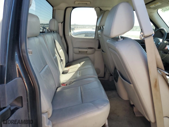 2009 Chevrolet Silverado 1500 LTZ with VIN 1GCEK39059Z155589, listed as a Copart auction lot 89403035 with 265,526 mi miles and Salvage Title. Bid and sale history available at carsss.com. Image 10.