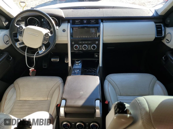 2017 Land Rover Discovery HSE Luxury with VIN SALRHBBV5HA030405, listed as a Copart auction lot 83741044 with 111,903 mi miles and Salvage Title. Bid and sale history available at DreamBid. Image 8.