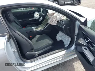 2024 Mercedes-Benz CLE 300 z VIN W1KMJ4HB6RF035931, wystawiony jako IAAI lot #42102487 z przebiegiem 3169 mil mil oraz . Historia ofert i sprzedaży dostępna na DreamBid. Obrazek 5.