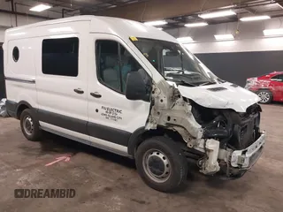 2016 Ford Transit Cargo with VIN 1FTYE1CM0GKA13242, listed as a IAAI auction lot 41655642 with 107,589 mi miles. Bid and sale history available at carsss.com. Image 1.