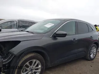 2020 Ford Escape SE with VIN 1FMCU0G66LUC77076, listed as a IAAI auction lot 41928130 with 61,637 mi miles and . Bid and sale history available at carsss.com. Image 14.