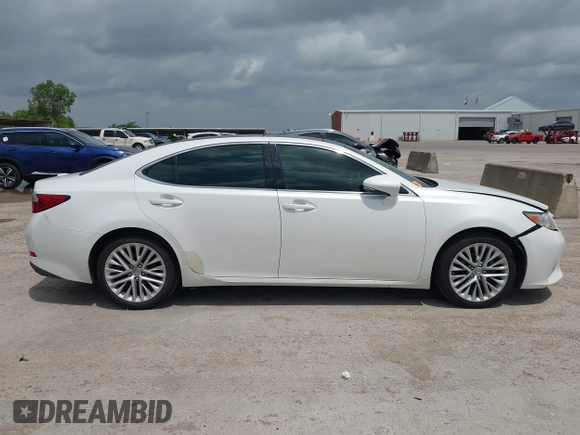 2014 Lexus ES 330 with VIN JTHBK1GG8E2093968, listed as a IAAI auction lot 42389494 with 175,815 mi miles and . Bid and sale history available at DreamBid. Image 13.