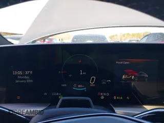 2024 Cadillac LYRIQ Luxury z VIN 1GYKPSRL0RZ127699, wystawiony jako IAAI lot #41358921 z przebiegiem 1114 mil mil oraz . Historia ofert i sprzedaży dostępna na DreamBid. Obrazek 7.