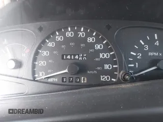 2003 Ford ZX2 ZX2 Standard z VIN 3FAFP113X3R119236, wystawiony jako IAAI lot #41709537 z przebiegiem 141 460 mil mil oraz . Historia ofert i sprzedaży dostępna na DreamBid. Obrazek 7.