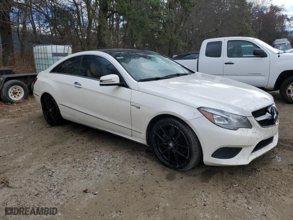 2015 Mercedes-Benz E-Class E 400 with VIN WDDKJ6HB6FF304248, listed as a Copart auction lot 80417994 with 153,654 mi miles and Clean Title. Bid and sale history available at carsss.com. Image 4.