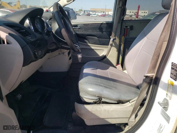 2017 Dodge Grand Caravan SE Plus with VIN 2C4RDGBG5HR768041, listed as a Copart auction lot 75350784 with 294,137 mi miles and Clean Title. Bid and sale history available at carsss.com. Image 7.