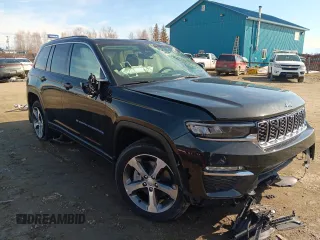 2023 Jeep Grand Cherokee 30th Anniversary with VIN 1C4RJYB66P8788458, listed as a Copart auction lot 54022075 with 392 mi miles and Salvage title. Bid and sale history available at DreamBid. Image 4.