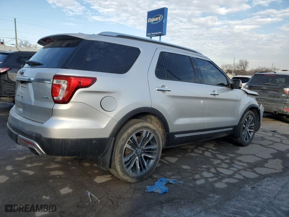 2016 Ford Explorer Platinum with VIN 1FM5K8HT9GGA61616, listed as a Copart auction lot 44027235 with 90,931 mi miles and Salvage Title. Bid and sale history available at carsss.com. Image 3.
