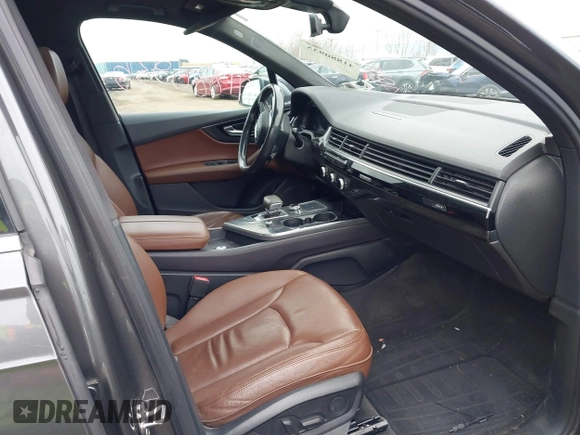 2018 Audi Q7 Premium Plus z VIN WA1LAAF76JD039992, wystawiony jako IAAI lot #41880935 z przebiegiem 74 095 mil mil oraz . Historia ofert i sprzedaży dostępna na DreamBid. Obrazek 5.