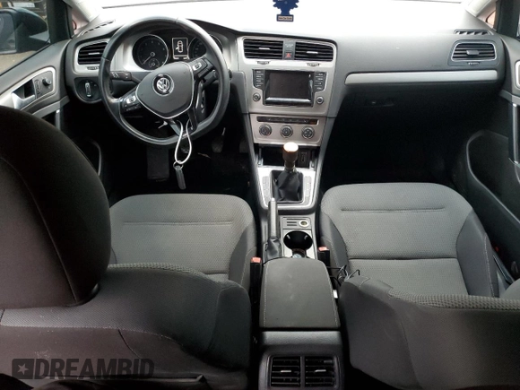 2015 Volkswagen Golf TSI S z VIN 3VW117AU7FM008563, wystawiony jako Copart lot #78247314 z przebiegiem 135 271 mil mil oraz Czysty tytuł • Clean title. Historia ofert i sprzedaży dostępna na DreamBid. Obrazek 8.