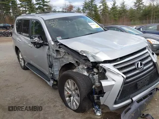 2014 Lexus GX with VIN JTJBM7FX3E5084445, listed as a IAAI auction lot 40640676 with 77,486 mi miles. Bid and sale history available at carsss.com. Image 6.