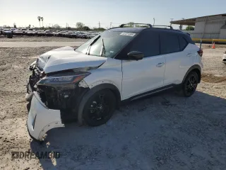 2021 Nissan Kicks SR z VIN 3N1CP5DV6ML560449, wystawiony jako Copart lot #52491085 z przebiegiem 41 295 mil mil oraz Szkoda całkowita • Salvage title. Historia ofert i sprzedaży dostępna na DreamBid. Obrazek 1.