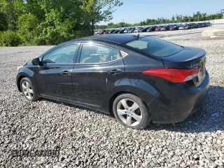 2013 Hyundai Elantra GLS z VIN 5NPDH4AE4DH282485, wystawiony jako Copart lot #58826295 z przebiegiem 201 947 mil mil oraz Czysty tytuł • Clean title. Historia ofert i sprzedaży dostępna na DreamBid. Obrazek 2.