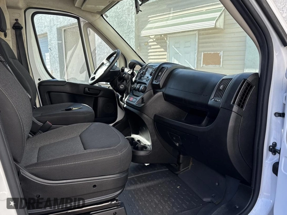 2015 Ram ProMaster Cargo with VIN 3C6URVHGXFE505007, listed as a Copart auction lot 80241974 with 152,673 mi miles and Salvage Title. Bid and sale history available at DreamBid. Image 5.
