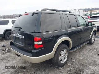 2010 Ford Explorer Eddie Bauer z VIN 1FMEU7EE1AUA40956, wystawiony jako IAAI lot #41353217 z przebiegiem 114 209 mil mil oraz . Historia ofert i sprzedaży dostępna na DreamBid. Obrazek 4.