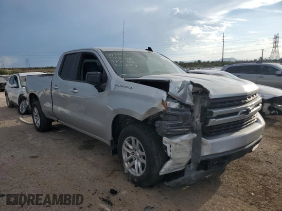2019 Chevrolet Silverado 1500 RST with VIN 1GCRWDED7KZ302151, listed as a Copart auction lot 67872414 with 105,059 mi miles and Salvage Title. Bid and sale history available at carsss.com. Image 4.