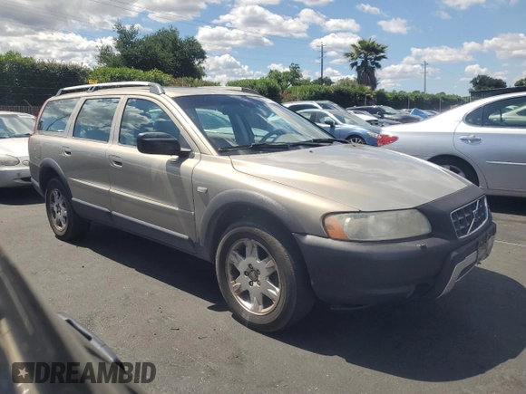2005 Volvo XC70 z VIN YV1SZ592451199744, wystawiony jako Copart lot #56257095 z przebiegiem 193 139 mil mil oraz Czysty tytuł • Clean title. Historia ofert i sprzedaży dostępna na DreamBid. Obrazek 4.