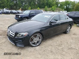 2019 Mercedes-Benz E 450 z VIN WDDZF6JB6KA493873, wystawiony jako Copart lot #57777785 z przebiegiem Nie podano mil oraz Czysty tytuł • Clean title. Historia ofert i sprzedaży dostępna na DreamBid. Obrazek 1.