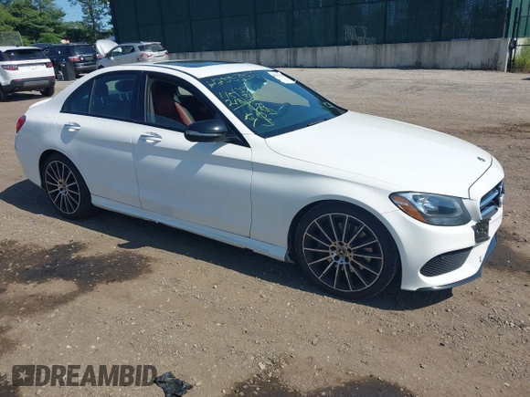 2018 Mercedes-Benz C 300 z VIN 55SWF4JB0JU267401, wystawiony jako IAAI lot #42553523 z przebiegiem 115 218 mil mil oraz . Historia ofert i sprzedaży dostępna na DreamBid. Obrazek 1.
