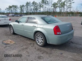 2005 Chrysler 300 with VIN 2C3AA43R85H559953, listed as a IAAI auction lot 41326006 with 190,288 mi miles. Bid and sale history available at carsss.com. Image 3.