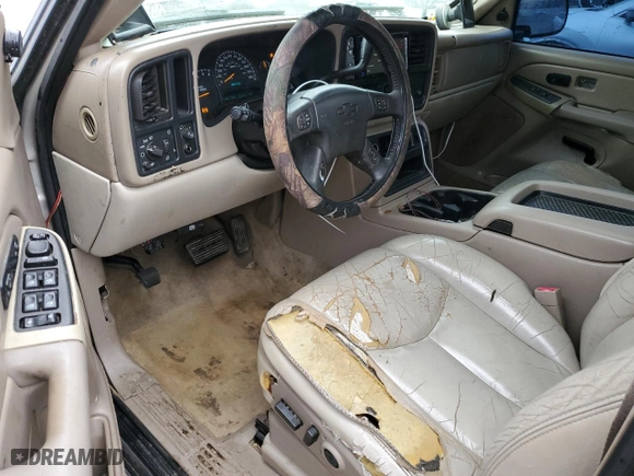 2005 Chevrolet Tahoe LT with VIN 1GNEC13T75R179933, listed as a Copart auction lot 45101455 with 230,711 mi miles and Salvage Title. Bid and sale history available at carsss.com. Image 8.