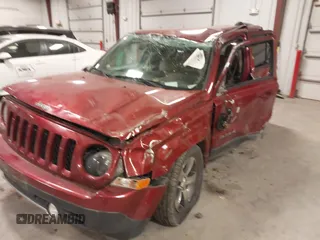 2016 Jeep Patriot Latitude with VIN 1C4NJRFB3GD707032, listed as a IAAI auction lot 41562511 with 69,693 mi miles and . Bid and sale history available at DreamBid. Image 17.