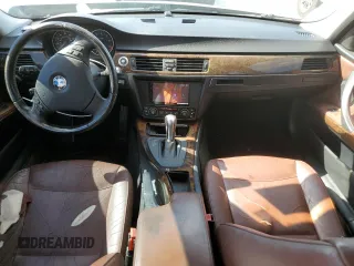 2006 BMW 3 Series 325i with VIN WBAVB13556PT27892, listed as a Copart auction lot 61299455 with 121,678 mi miles and Salvage title. Bid and sale history available at DreamBid. Image 8.